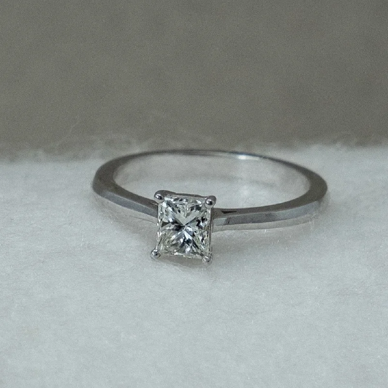 Tiny wing engagement rings-Solitaire Princess Cut Diamond Ring White Gold